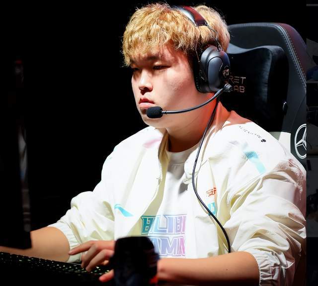 了自己的价 了自己的价